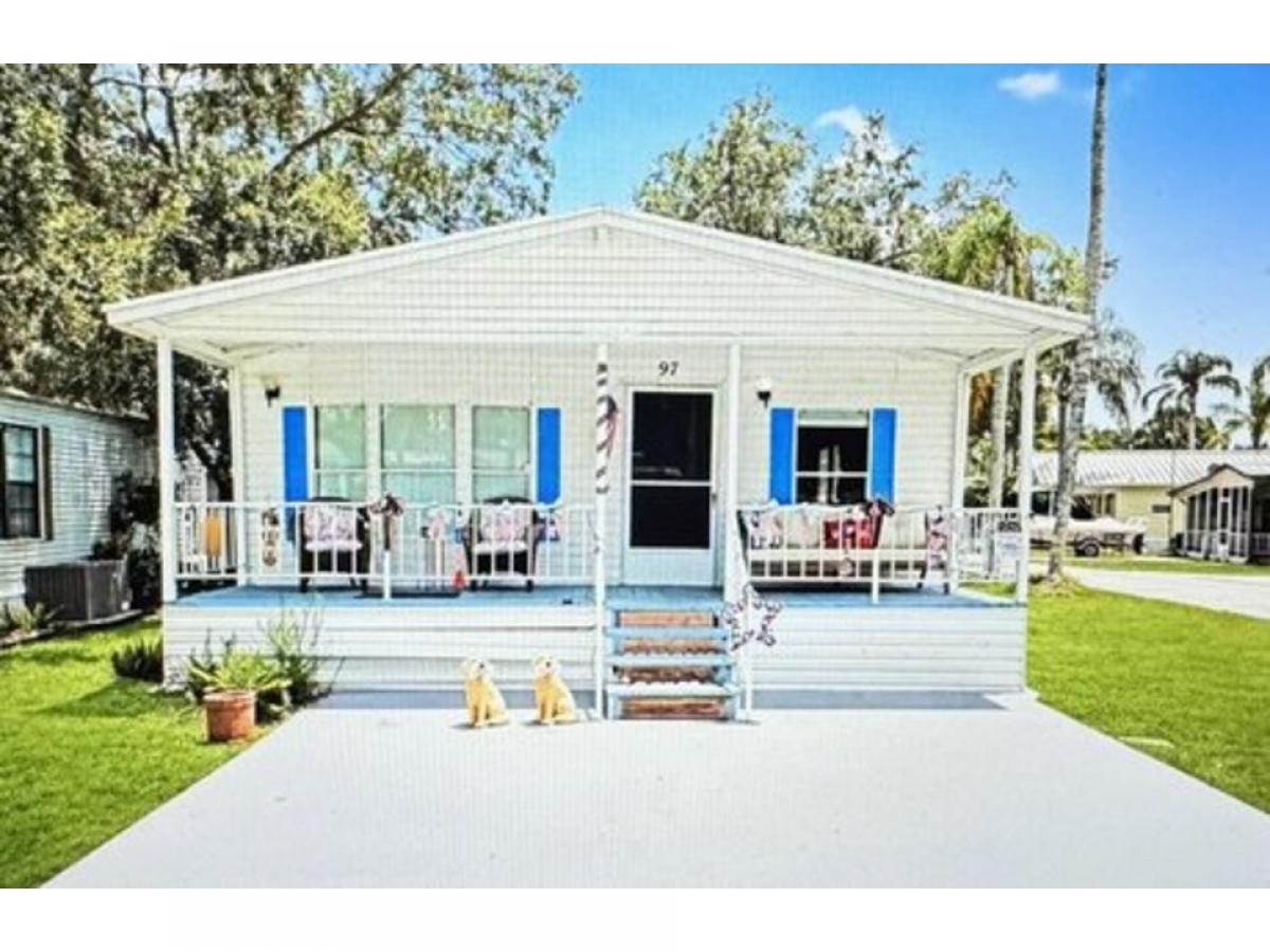 Picture of Home For Sale in Lake Wales, Florida, United States