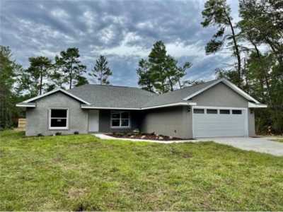 Home For Sale in Ocklawaha, Florida