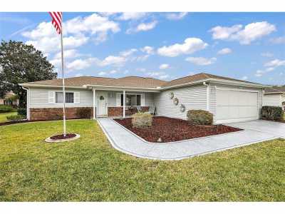 Home For Sale in Summerfield, Florida