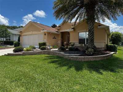 Home For Sale in Summerfield, Florida