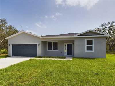 Home For Sale in Ocklawaha, Florida