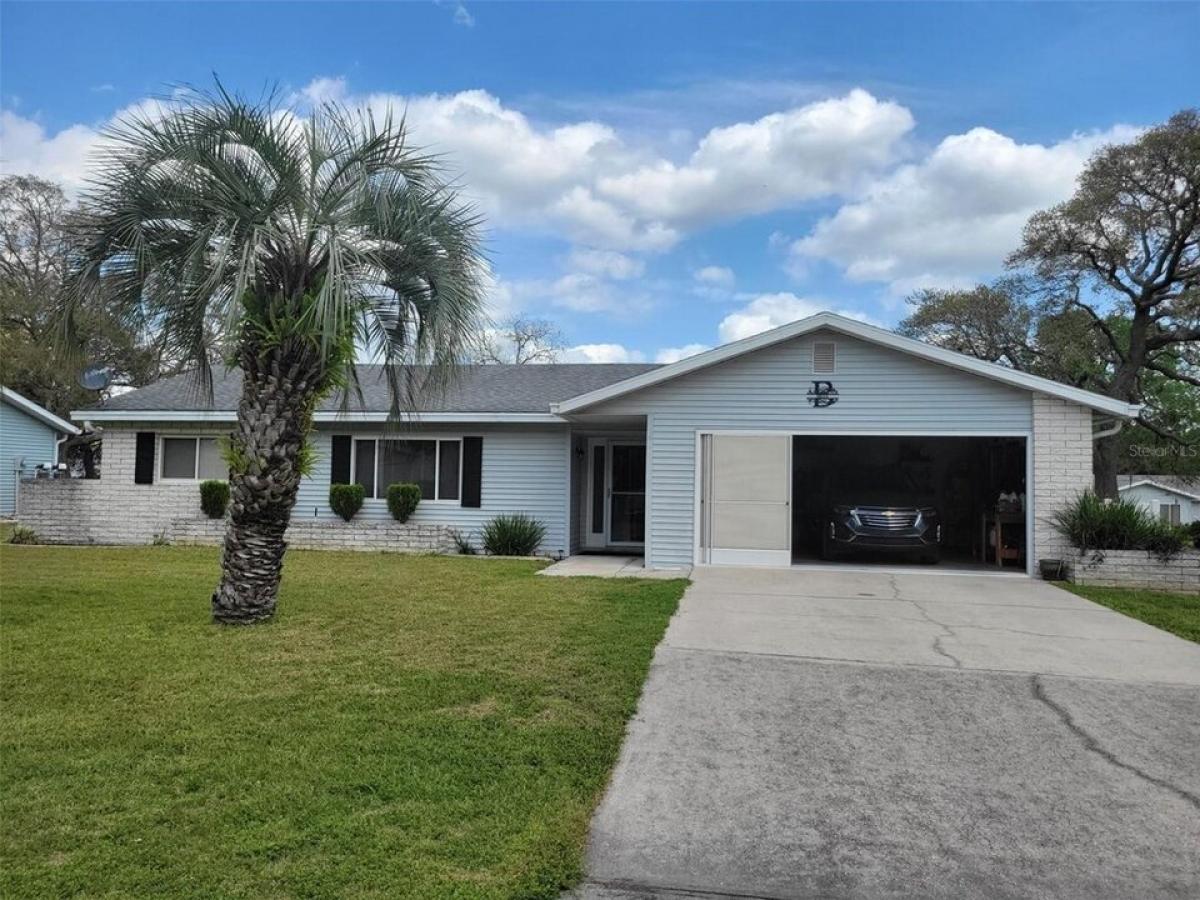 Picture of Home For Sale in Ocala, Florida, United States