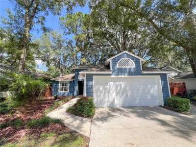 Home For Sale in Newberry, Florida