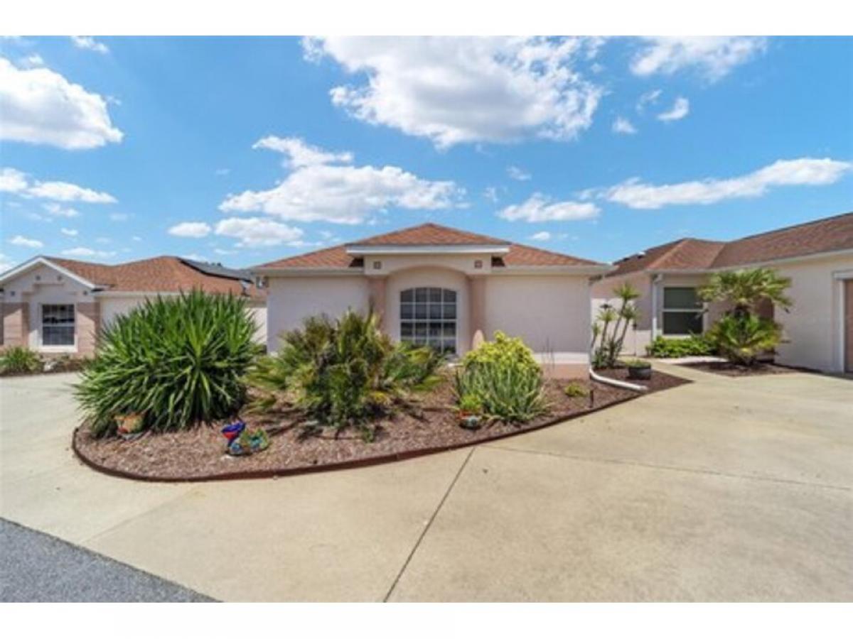 Picture of Home For Sale in The Villages, Florida, United States