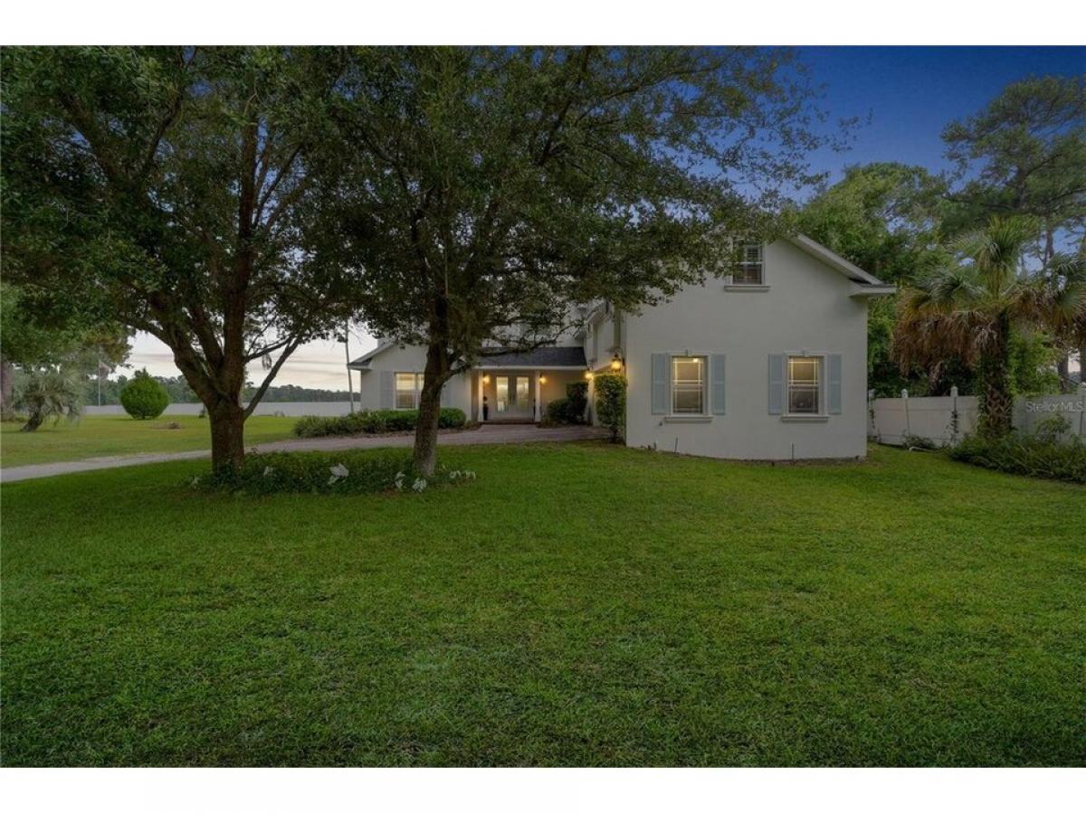 Picture of Home For Sale in Fruitland Park, Florida, United States