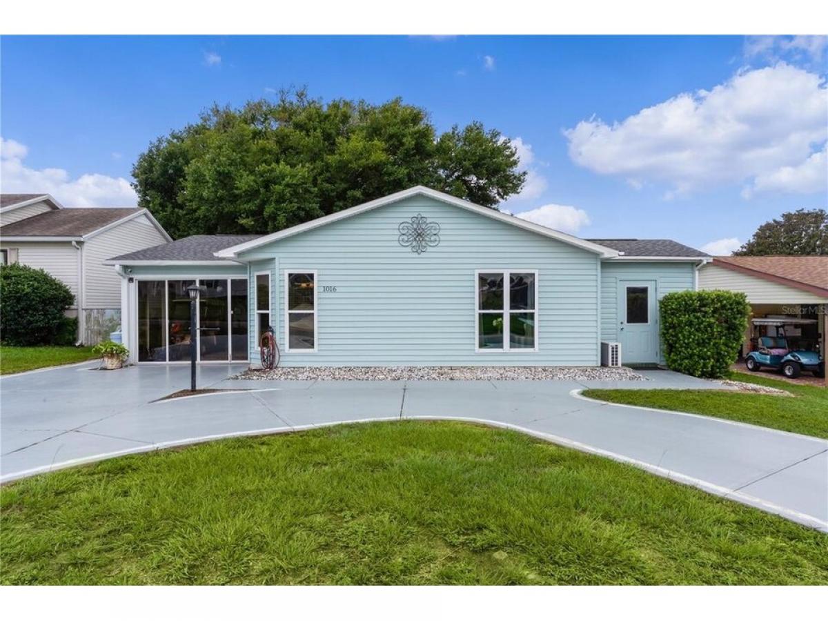 Picture of Home For Sale in The Villages, Florida, United States