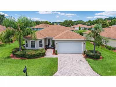 Home For Sale in Oxford, Florida