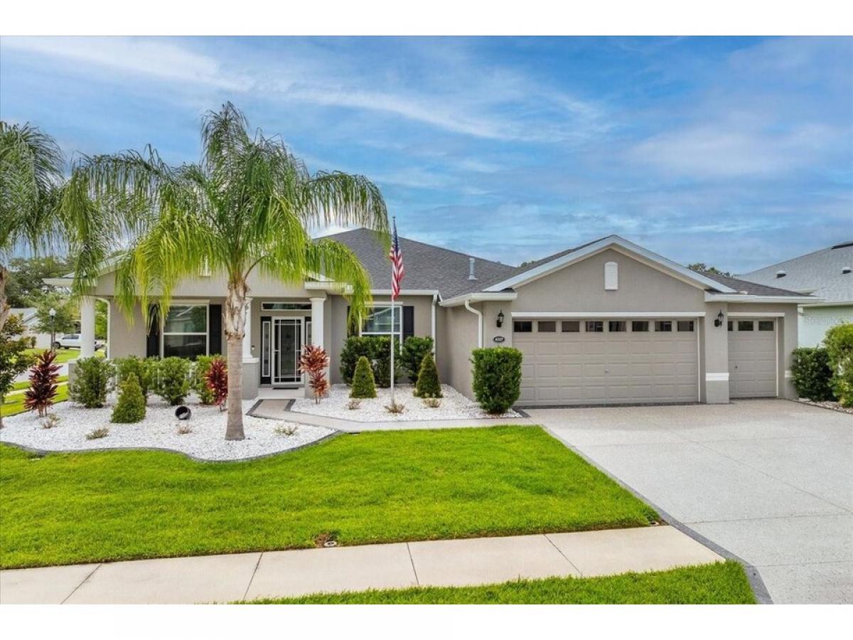 Picture of Home For Sale in Leesburg, Florida, United States