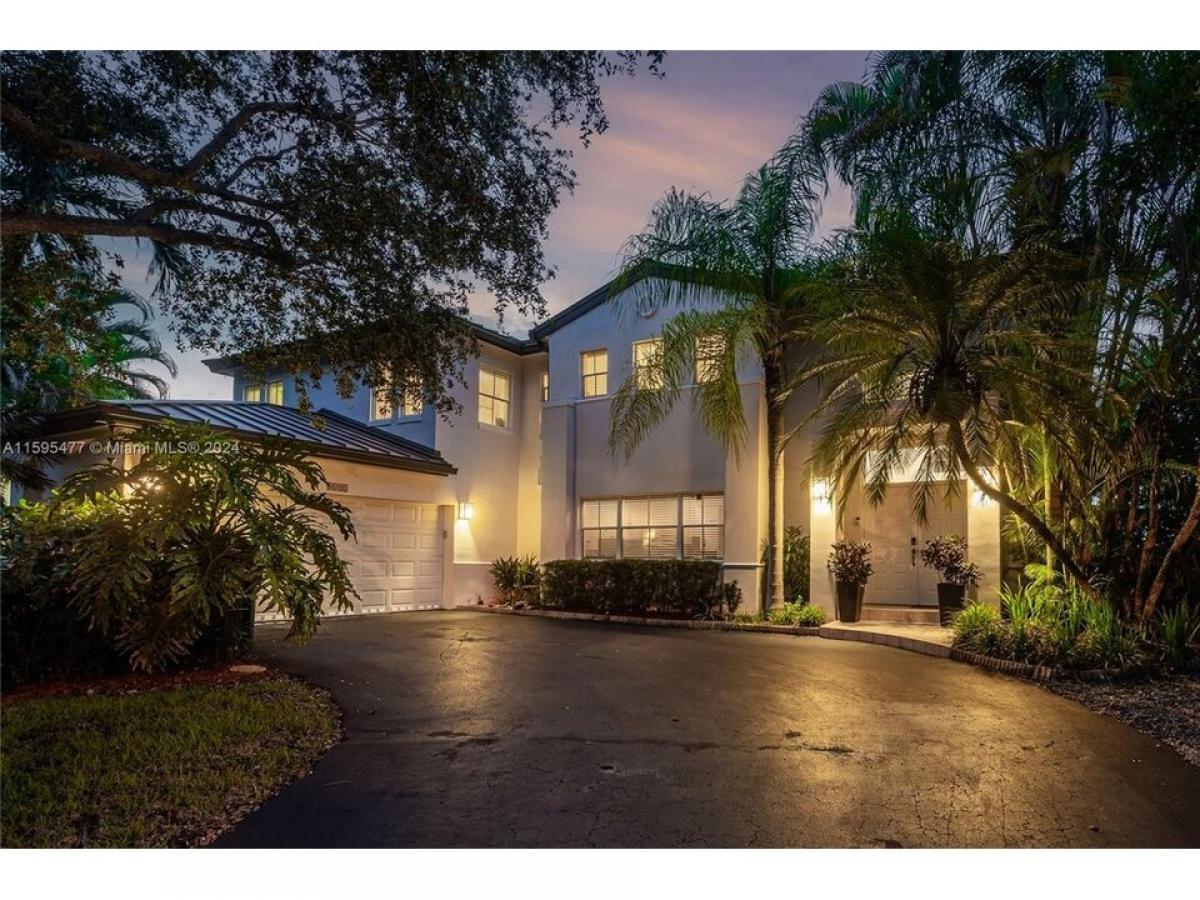 Picture of Home For Sale in Palmetto Bay, Florida, United States