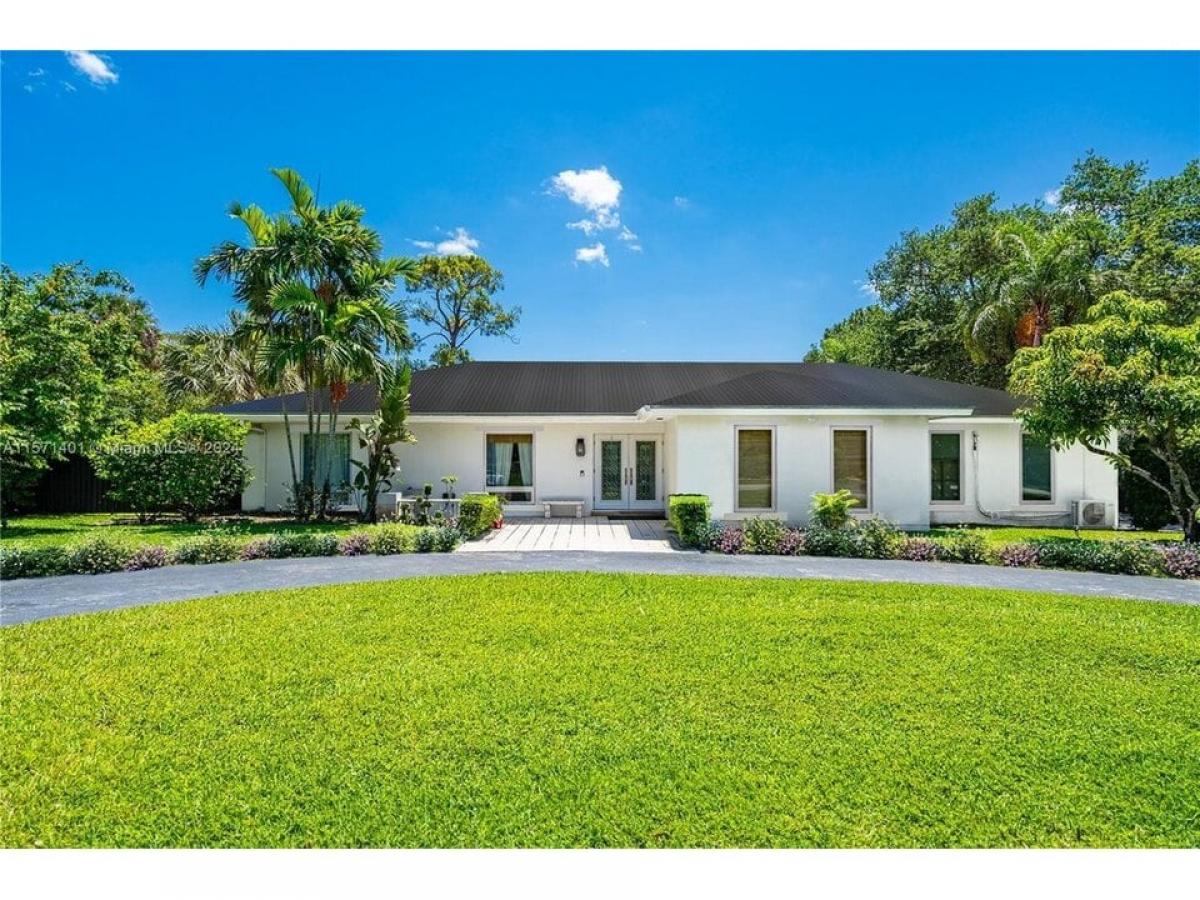 Picture of Home For Sale in Miami, Florida, United States