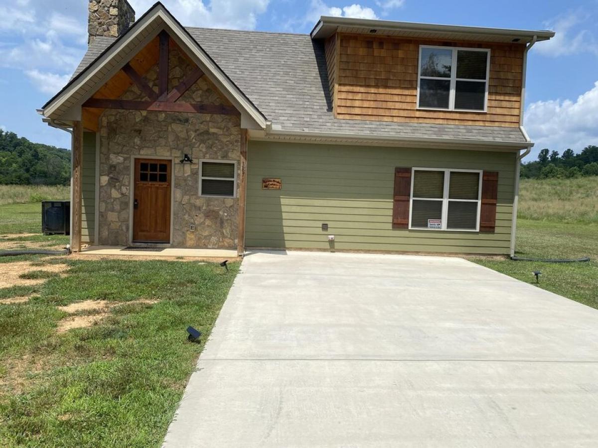 Picture of Home For Rent in Cosby, Tennessee, United States