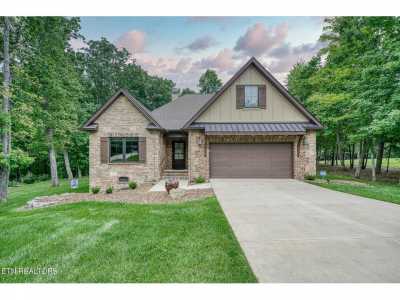 Home For Sale in Crossville, Tennessee