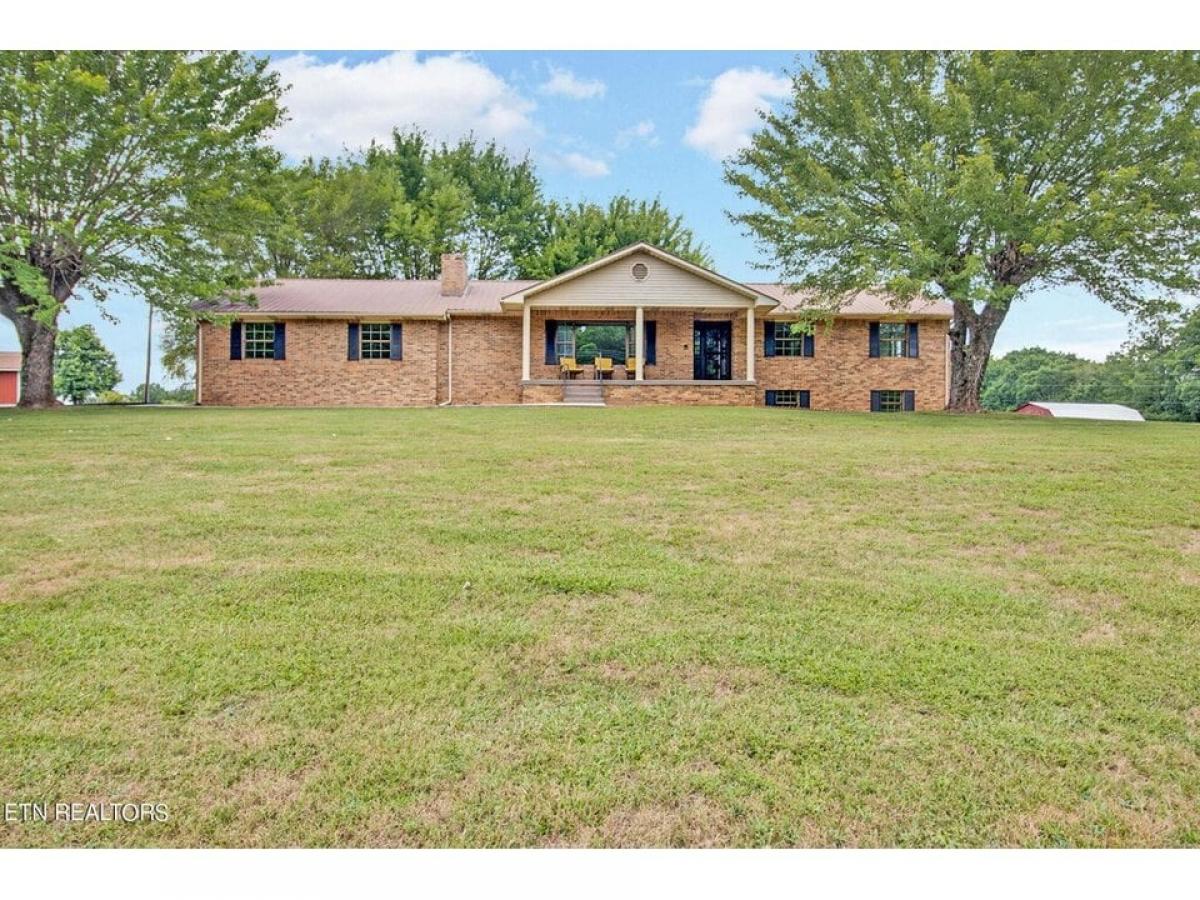 Picture of Home For Sale in Clarkrange, Tennessee, United States