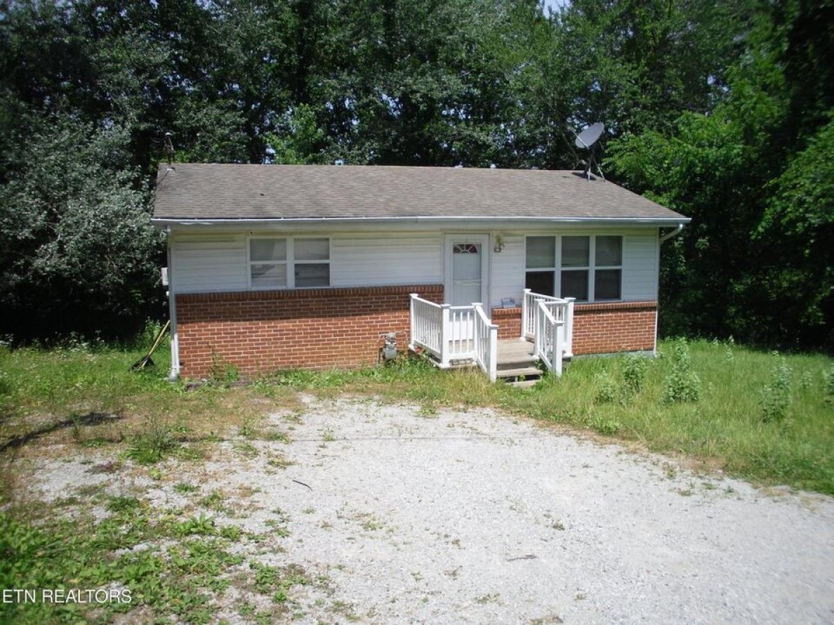 Picture of Home For Sale in Jamestown, Tennessee, United States