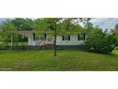 Home For Rent in Rockwood, Tennessee