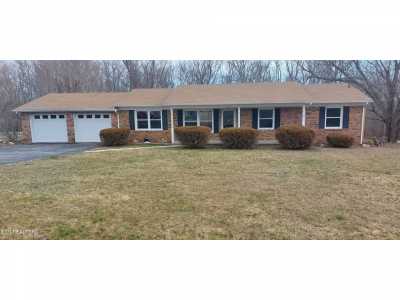 Home For Sale in Crossville, Tennessee