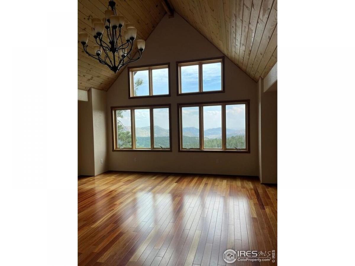 Picture of Home For Sale in Bellvue, Colorado, United States