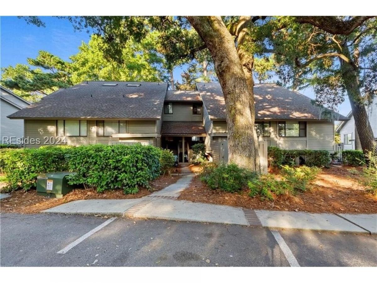 Picture of Home For Sale in Hilton Head Island, South Carolina, United States