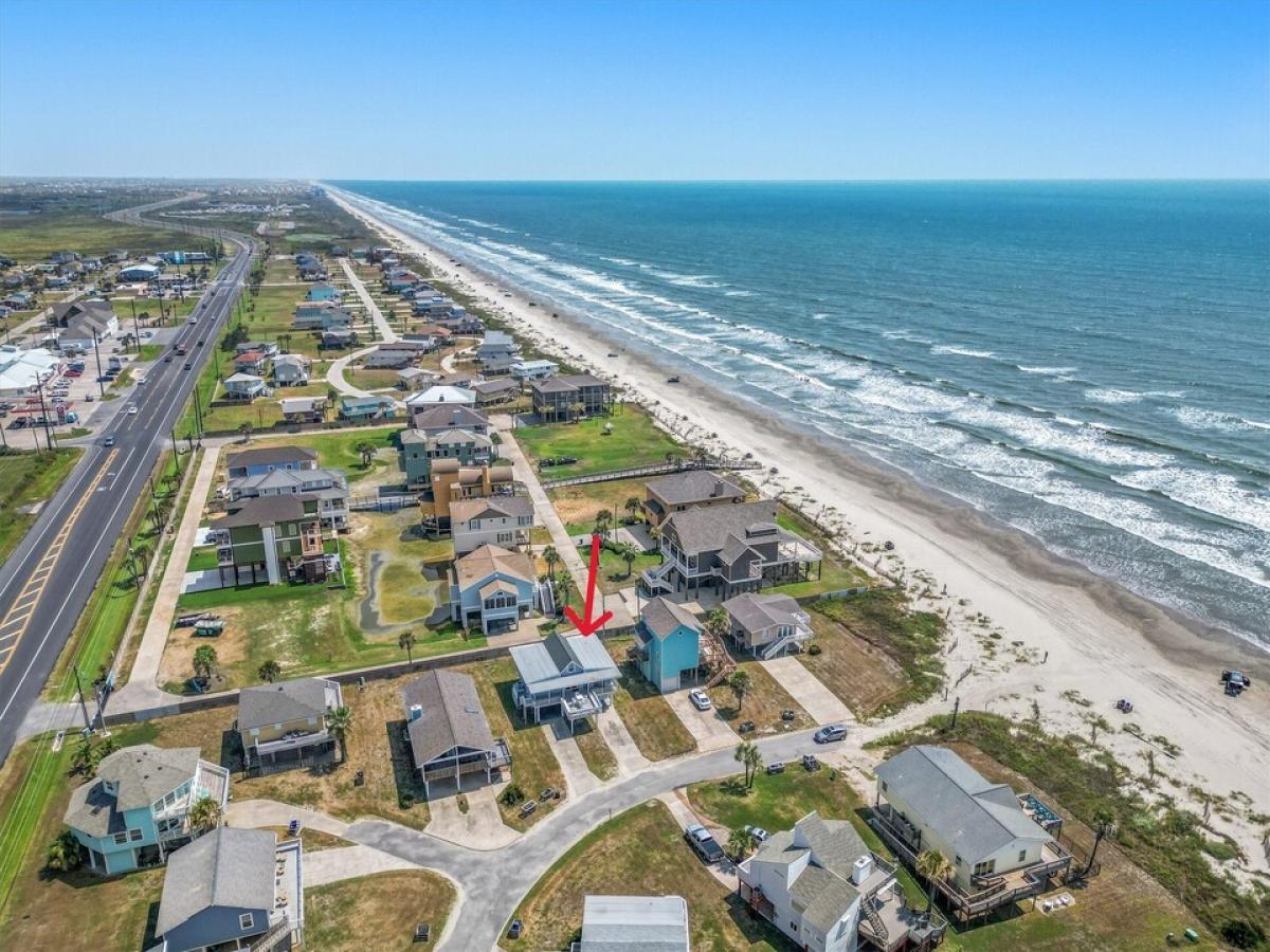 Picture of Home For Sale in Jamaica Beach, Texas, United States