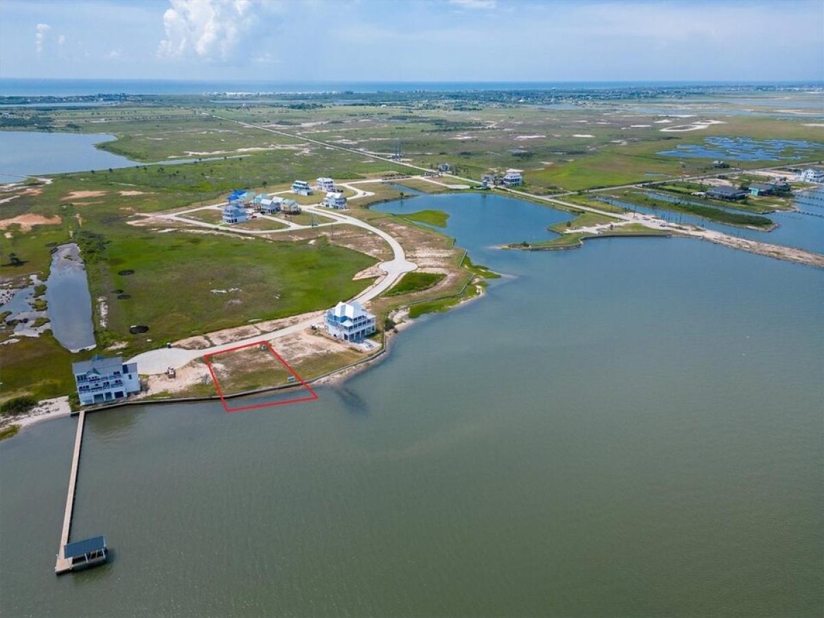 Picture of Residential Land For Sale in Galveston, Texas, United States