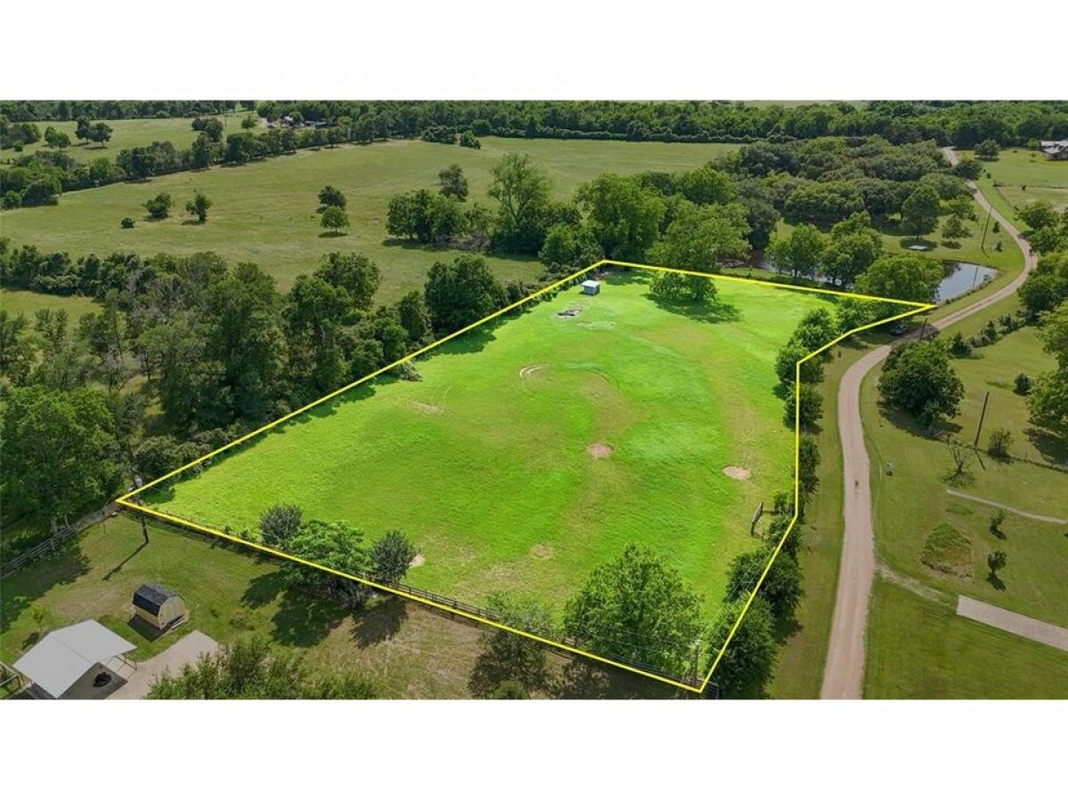 Picture of Home For Sale in Chappell Hill, Texas, United States