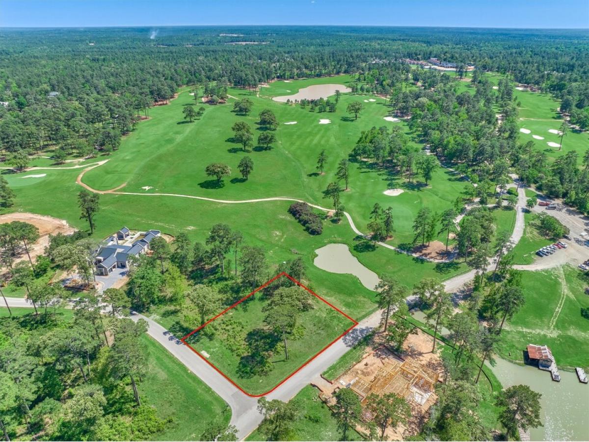 Picture of Home For Sale in Montgomery, Texas, United States