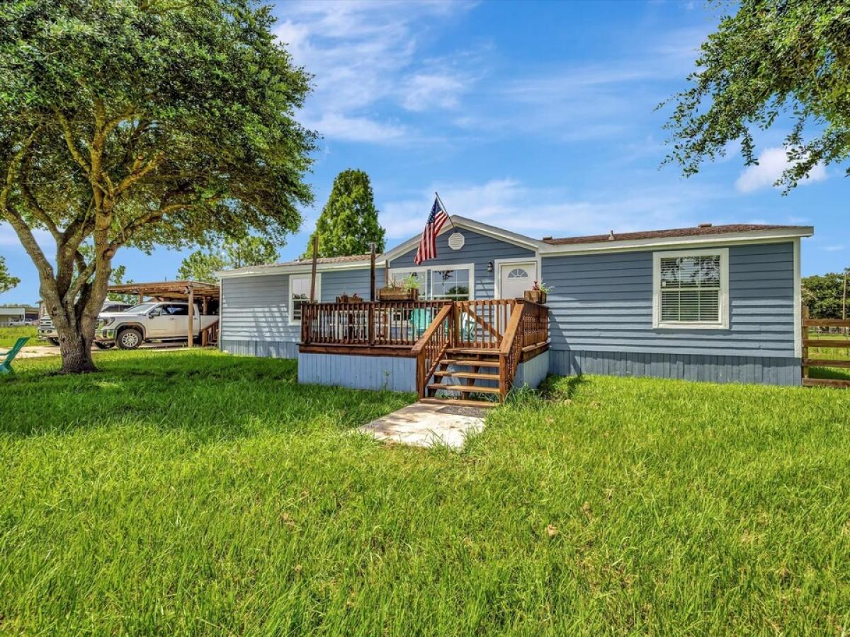 Picture of Home For Sale in Santa Fe, Texas, United States