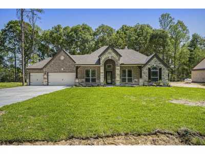 Home For Sale in Dayton, Texas