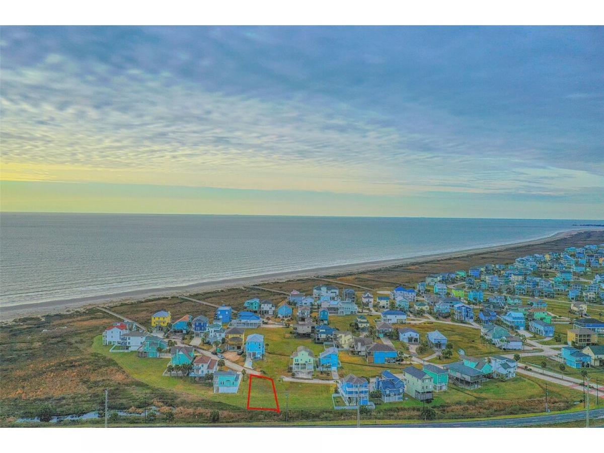 Picture of Home For Sale in Galveston, Texas, United States