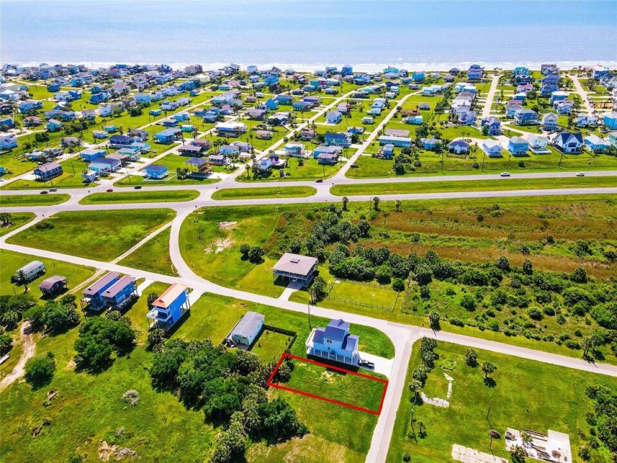 Picture of Residential Land For Sale in Galveston, Texas, United States