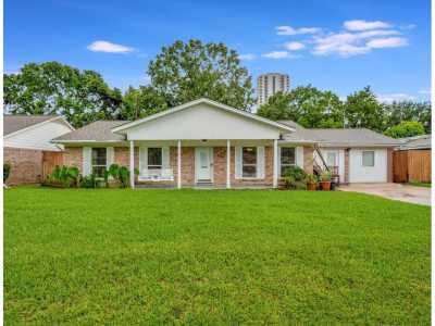 Home For Sale in Pasadena, Texas