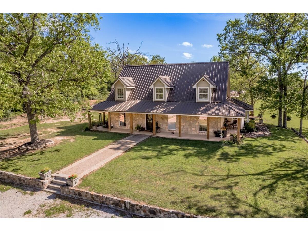 Picture of Home For Sale in Buffalo, Texas, United States