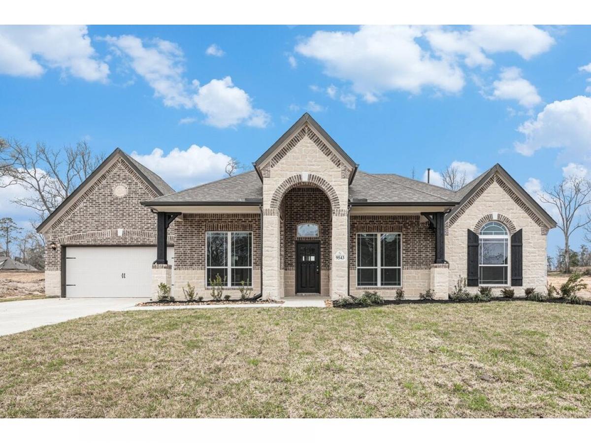 Picture of Home For Sale in Willis, Texas, United States