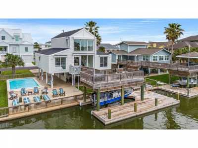 Home For Sale in Galveston, Texas