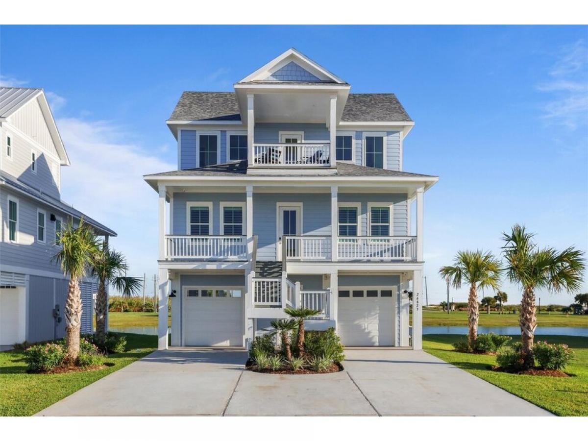 Picture of Home For Sale in Galveston, Texas, United States