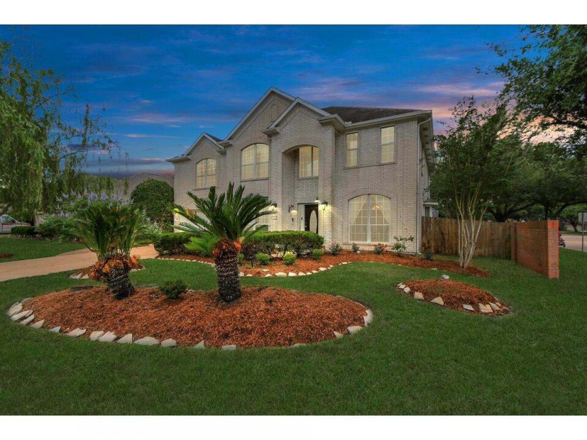 Picture of Home For Sale in Pearland, Texas, United States