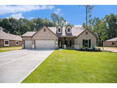 Home For Sale in Dayton, Texas