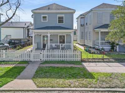 Home For Sale in Galveston, Texas