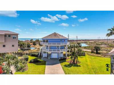 Home For Sale in Galveston, Texas