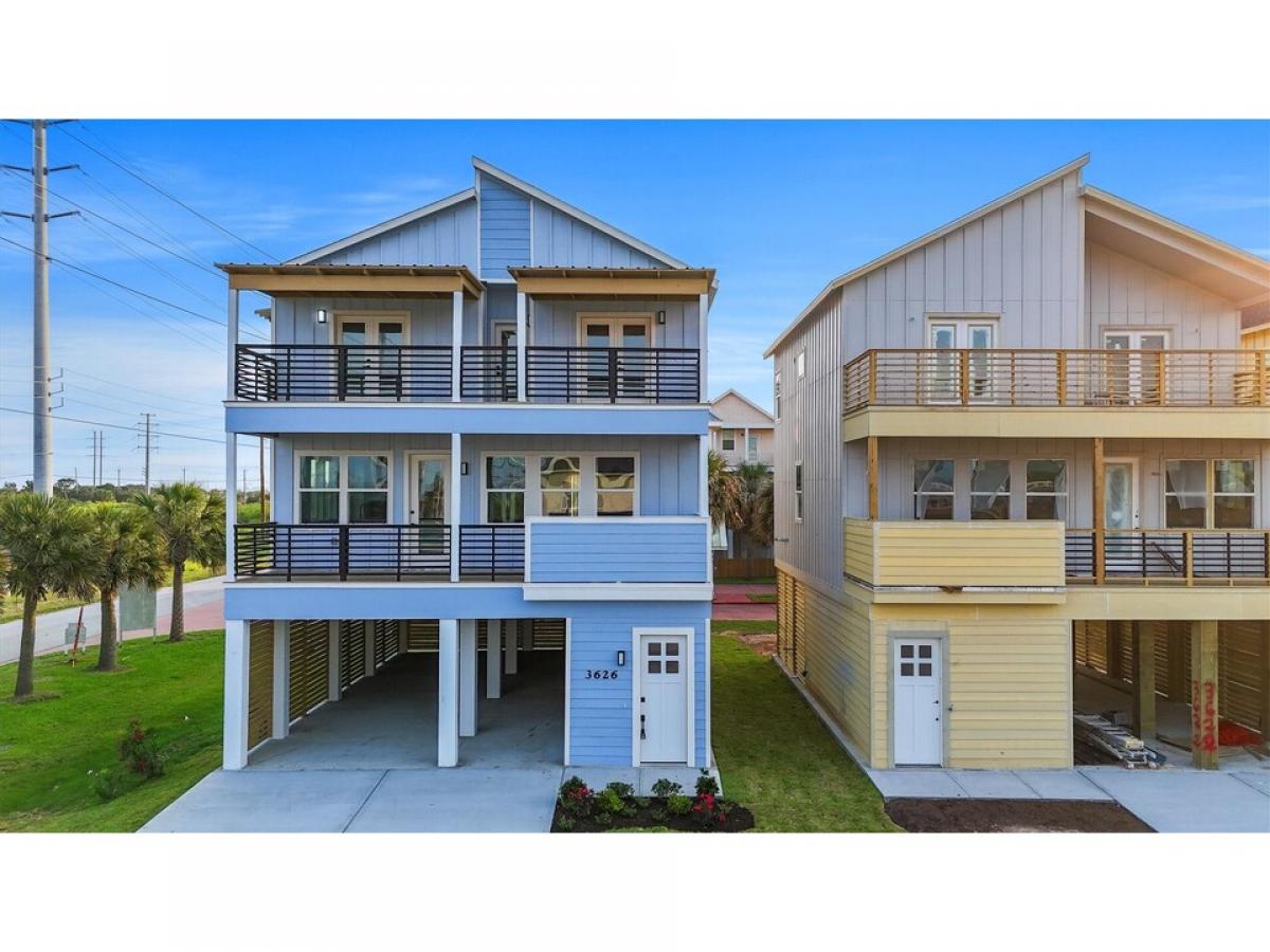 Picture of Home For Sale in Galveston, Texas, United States