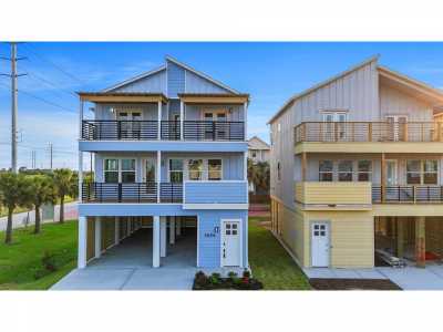 Home For Sale in Galveston, Texas