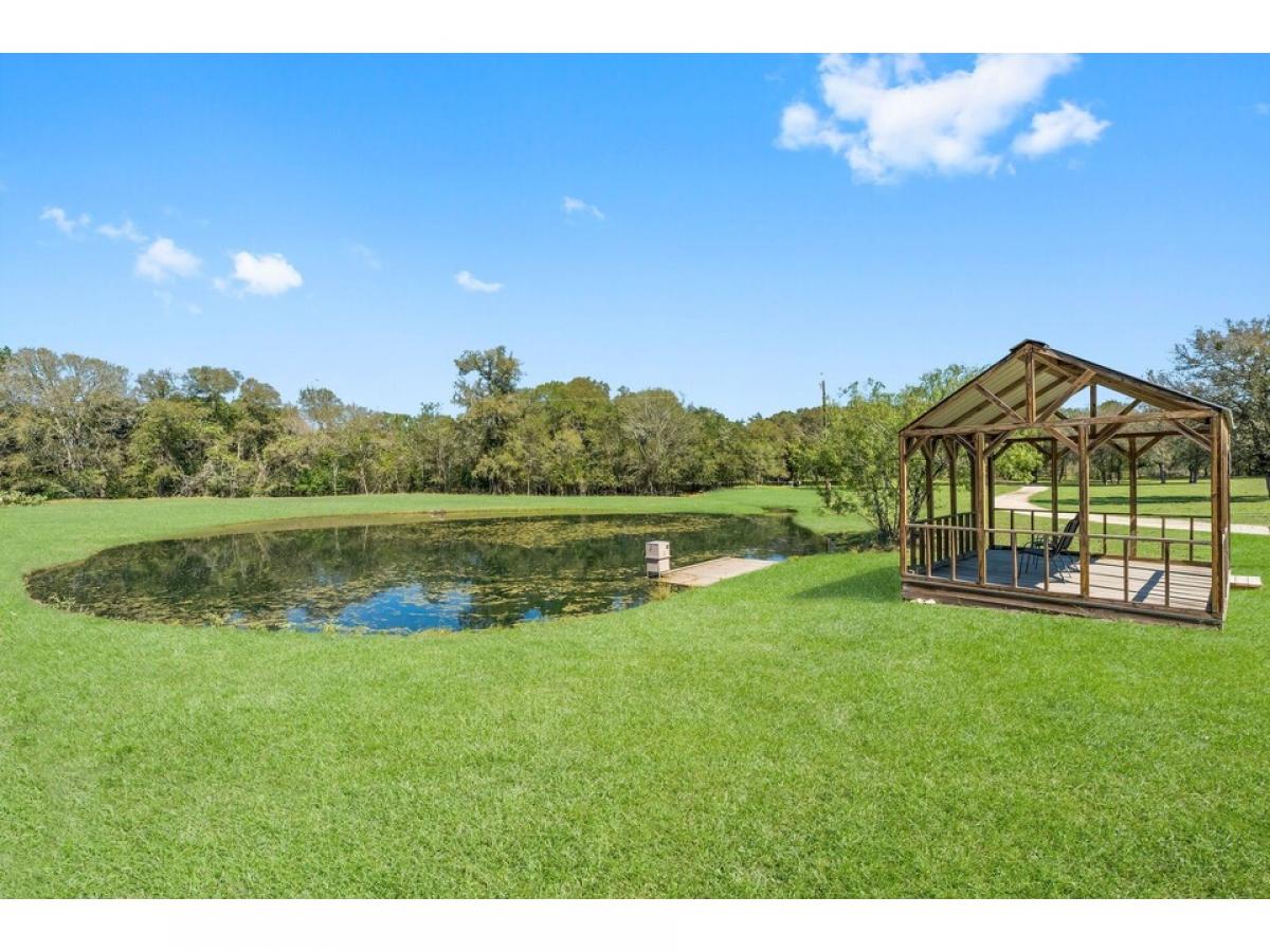 Picture of Home For Sale in Gonzales, Texas, United States