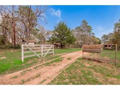 Home For Sale in Trinity, Texas