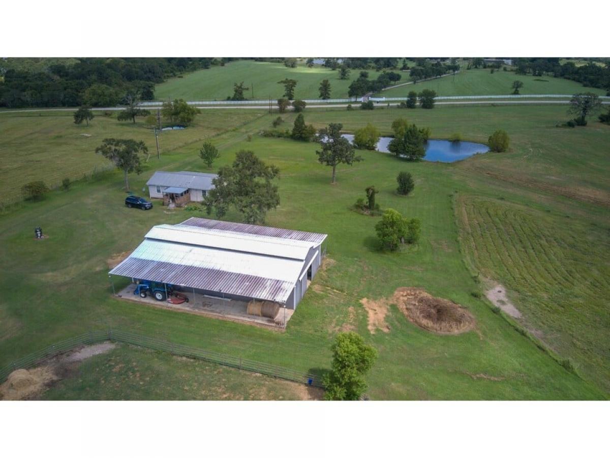 Picture of Home For Sale in Hempstead, Texas, United States