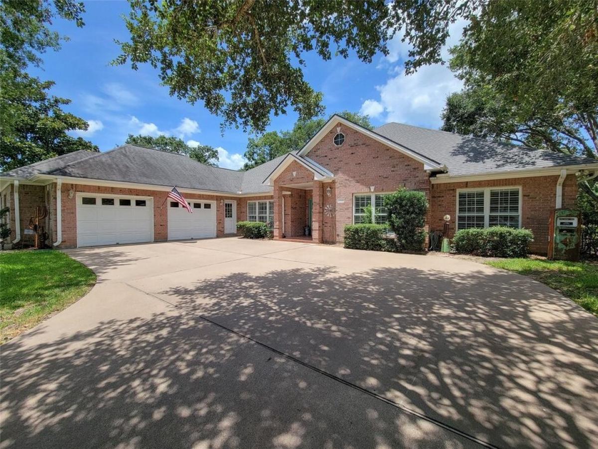 Picture of Home For Sale in Bellville, Texas, United States