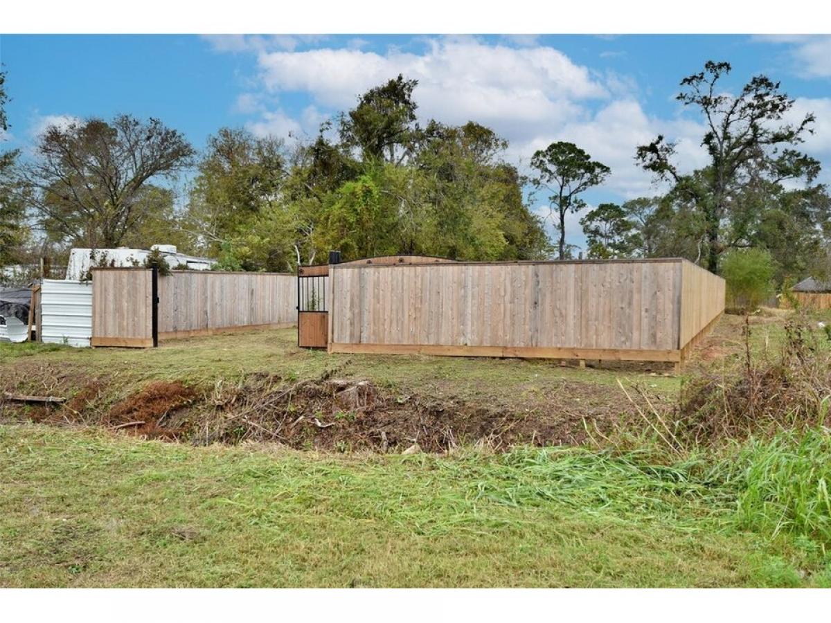 Picture of Residential Land For Sale in Houston, Texas, United States