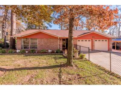 Home For Sale in Trinity, Texas