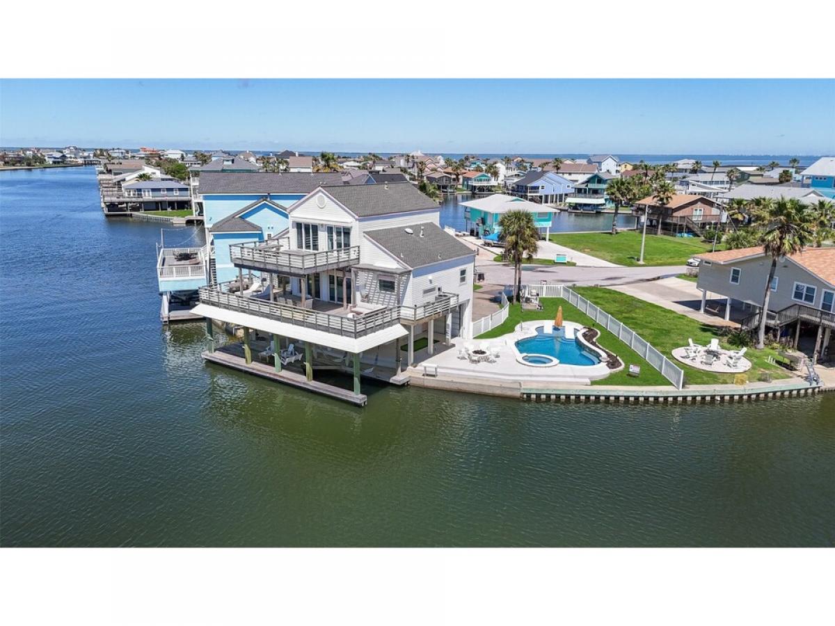 Picture of Home For Sale in Jamaica Beach, Texas, United States