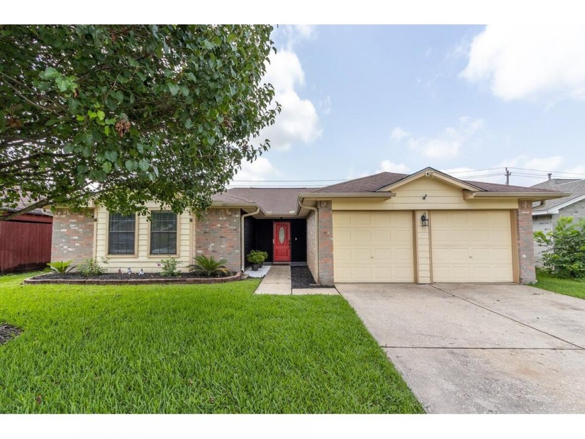 Picture of Home For Sale in La Porte, Texas, United States