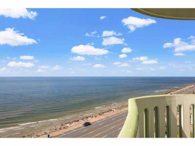 Home For Sale in Galveston, Texas